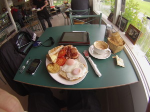 I stopped for a late breakfast and to warm up at the Native Tree Cafe in Mangatarata, 90 km south of Auckland. My order of eggs over easy got a laugh from the women working the kitchen. "You're American, aren't you! That's so American!"